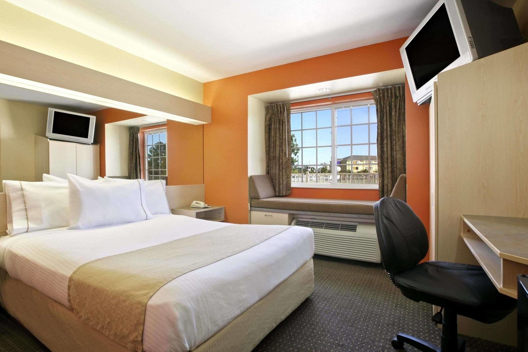 Microtel Inn & Suites Baton Rouge Exterior foto